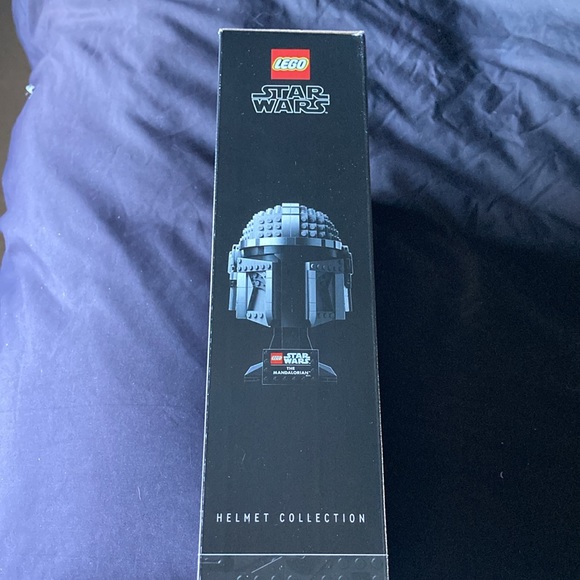 Lego The Mandalorian Helmet Collection brand new in box - Picture 3 of 3